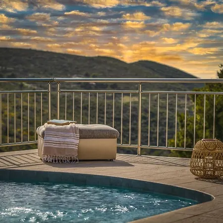 Guesto With Private Pool * Anafonítria