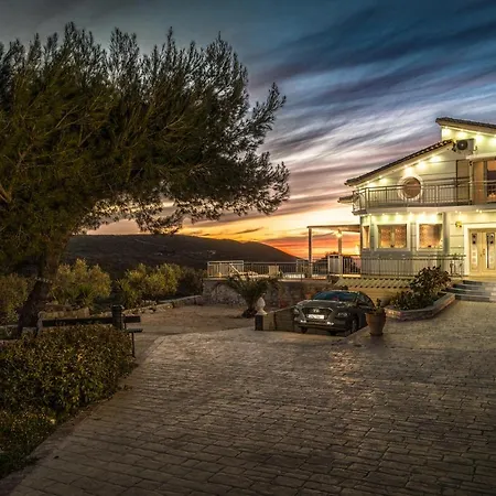 Guesto With Private Pool Villa Anafonitria