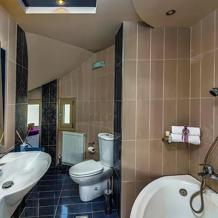 Guesto With Private Pool Villa