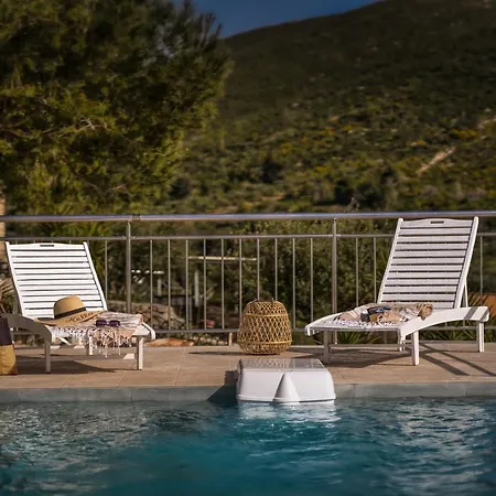 Guesto With Private Pool Anafonitria